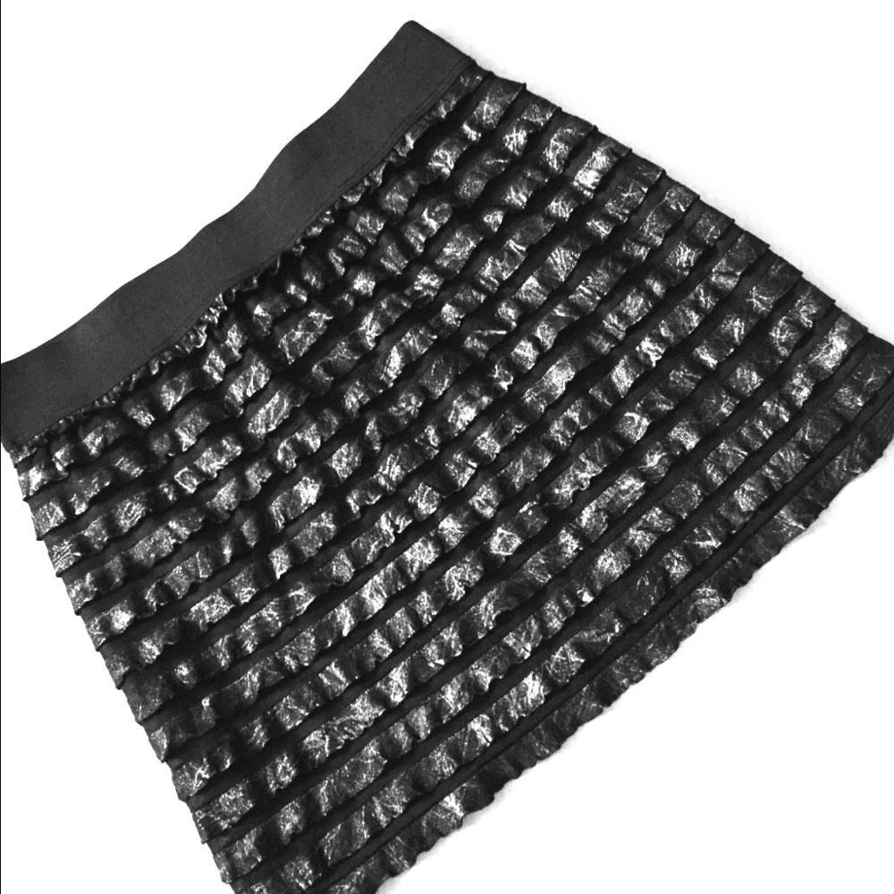 Fitted black skirt 💌